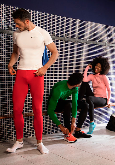 POUR HOMMES ET FEMMES